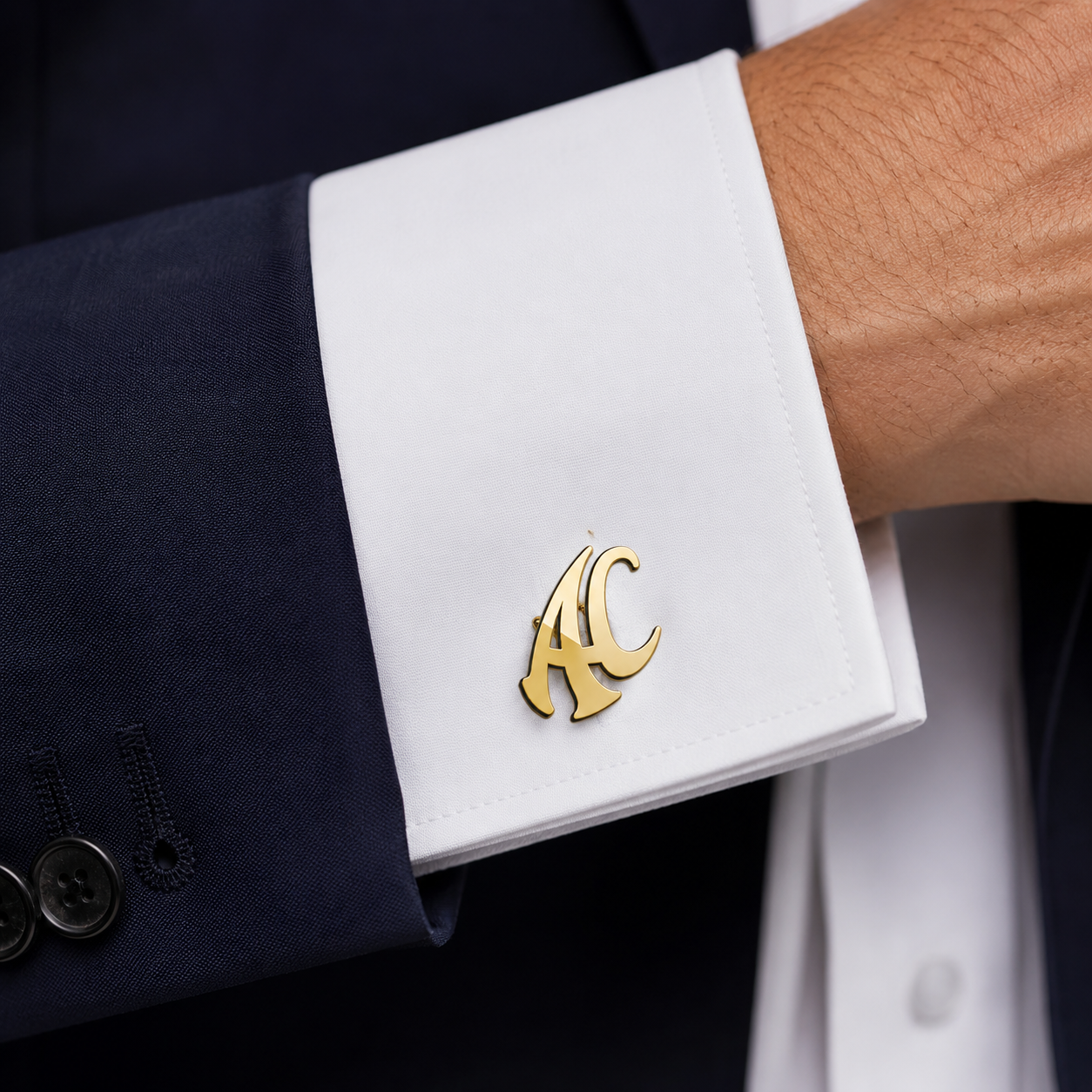 CUFFLINKS LOGO GOLD